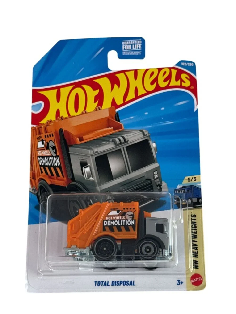 Hot Wheels Total Disposal HW Heavyweights Garbage Truck 2026